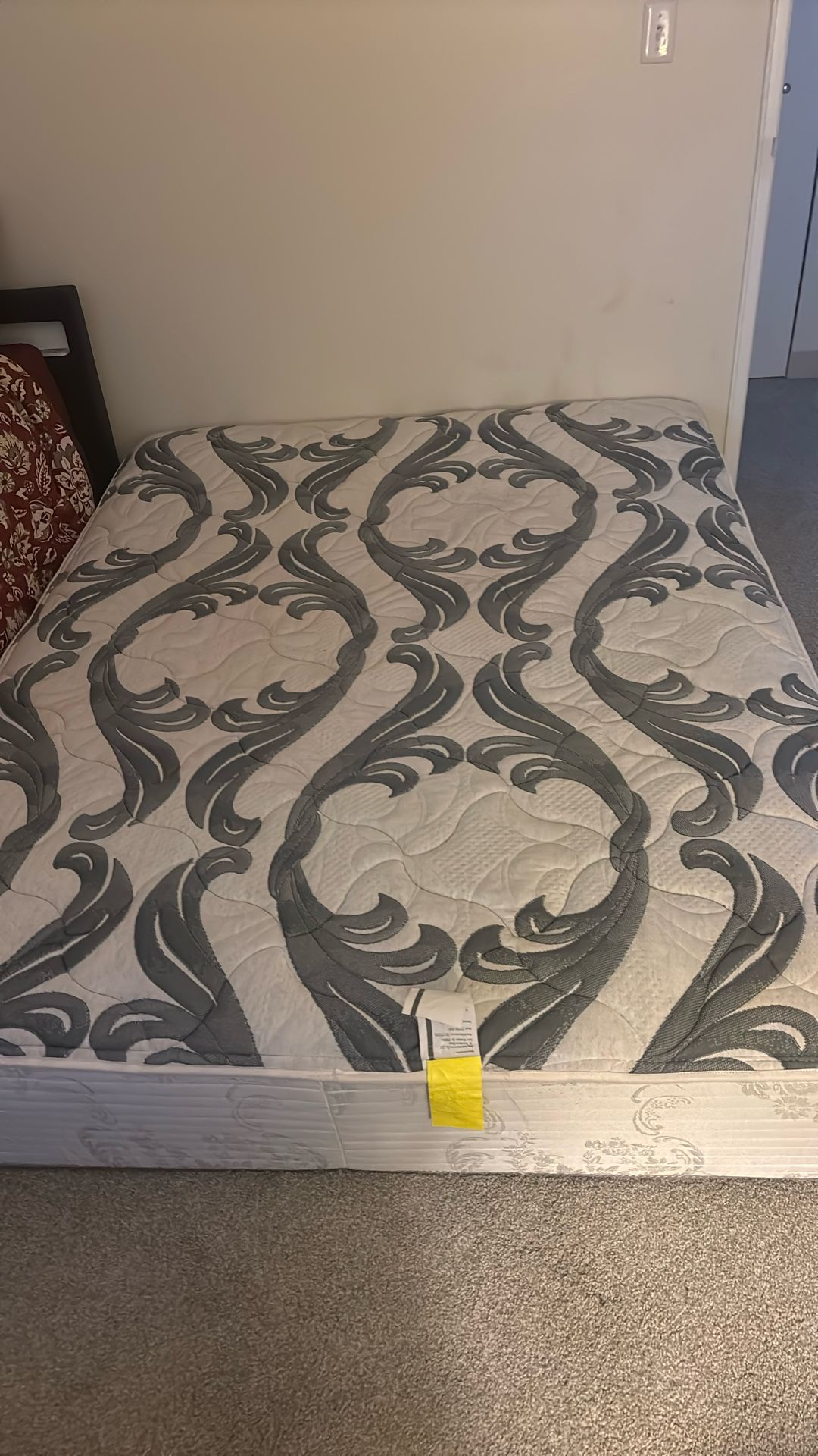Blue Bell Mattress Queen, Size Good Condition