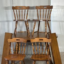 Charming Dining Table With 2 Extensions & 4 Chairs