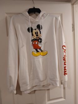White Mikey Mouse sweater ❤️