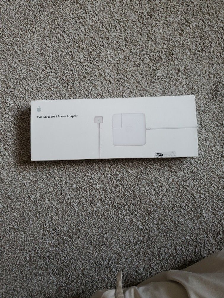 Apple 45W MagSafe 2 Power Adapter MD592LL/A