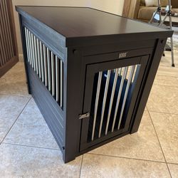 Dog crate / side table