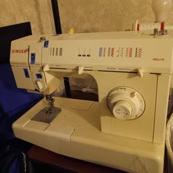 Sewing Machine Singer