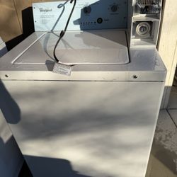 Coins Operated Comercial Washer Whirlpool 