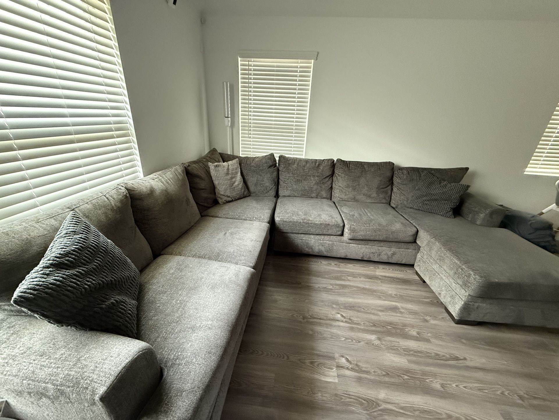 Large Gray Sectional Sofa w/ Chaise – Clean, Comfortable & Great Condition 