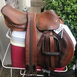 Crosby English Saddle 16” 