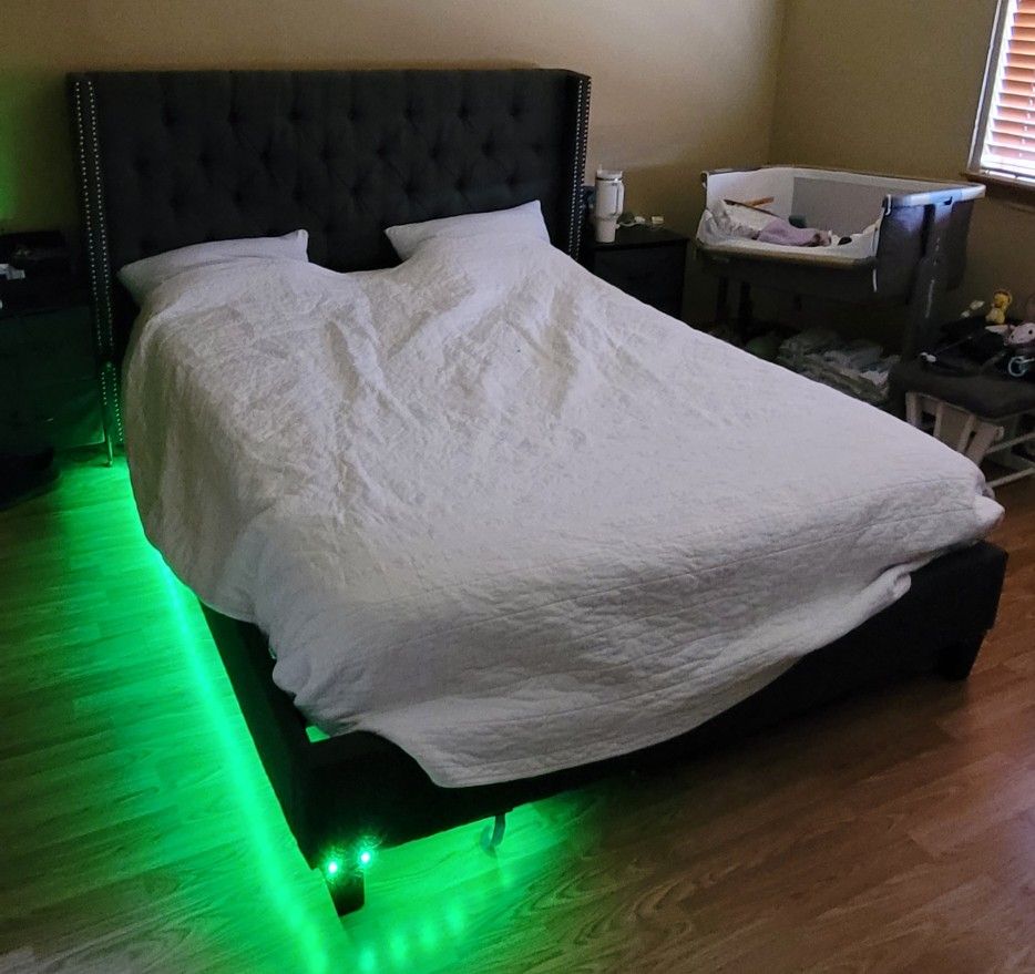 Queen bed with mattress