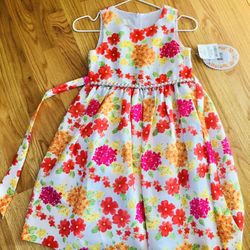 Beautiful Flowers Dress Size 7 Brand New