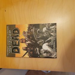 The Walking Dead Volumes 18 - 19