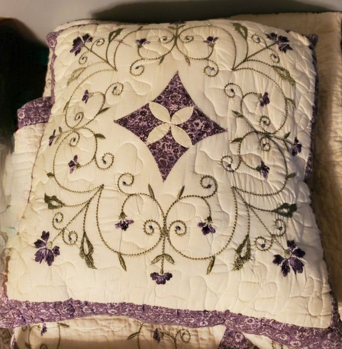 Twin Size Quilt,  One Sham And Decorative Pillow.