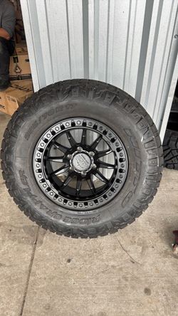 Lock 17x9 6x139 with nitto 285 70 17