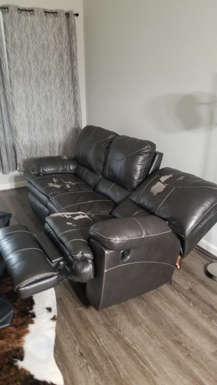 Free Recliner Couch, very comfortable