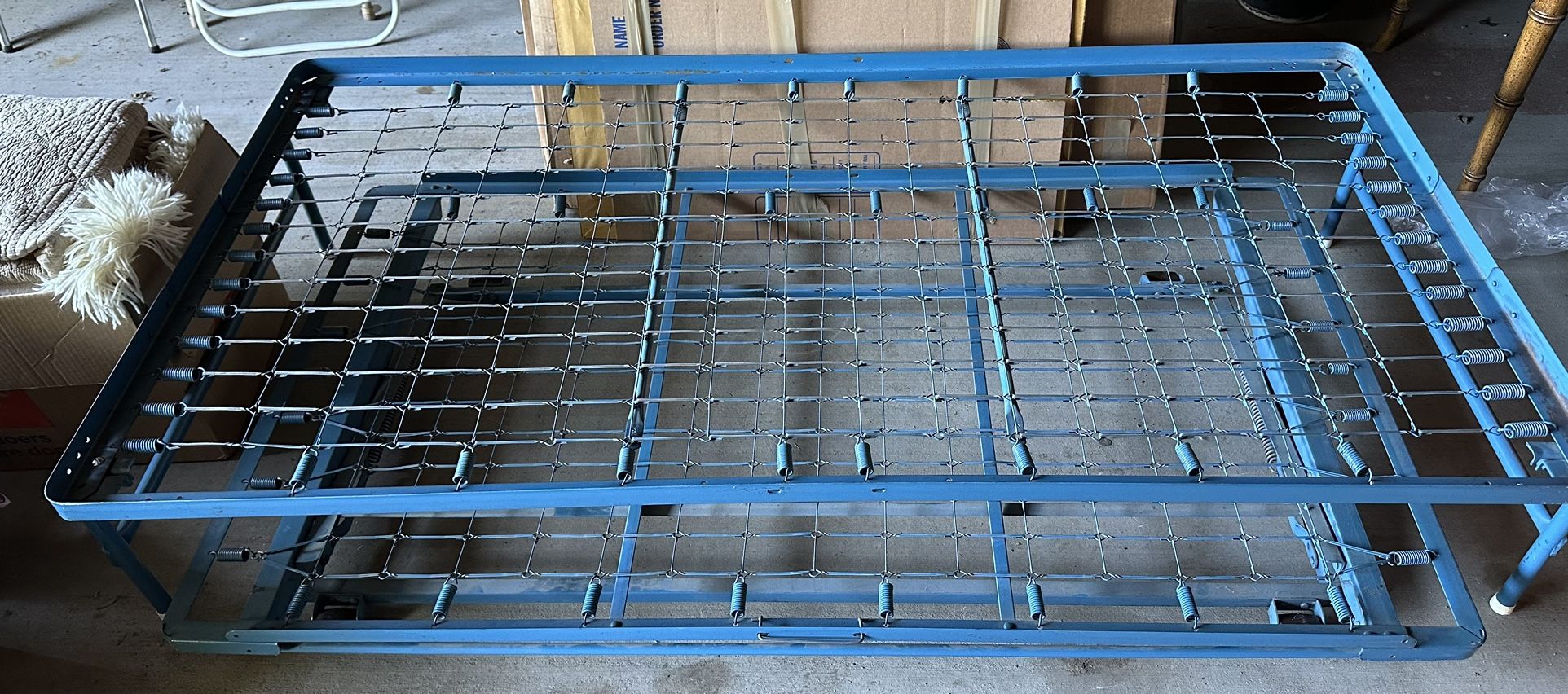 Trundle Frame + Twin Frame Metal