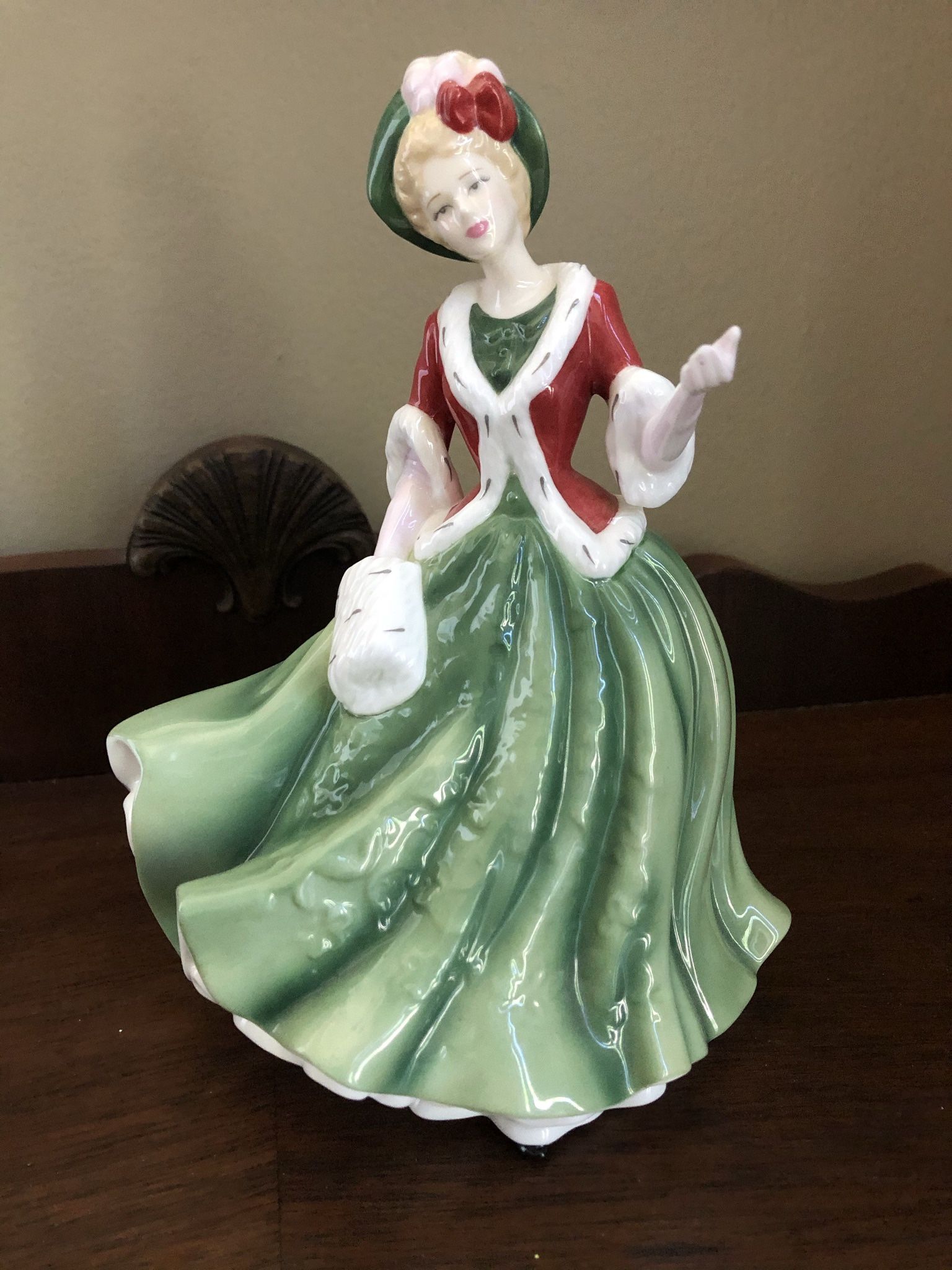 NEW IN BOX - PRICE REDUCED Royal Doulton Dancing Ladies