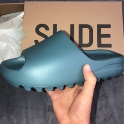 Yeezy Slide Slate Marine