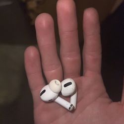 Right and left airpod 