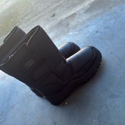 Snow Boots