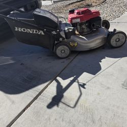 Honda Lawnmower For Sale