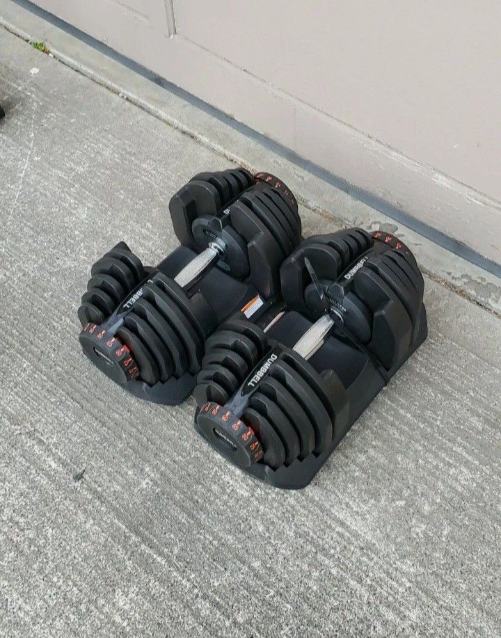 10- 90 Pound Adjustable Dumbbell Set