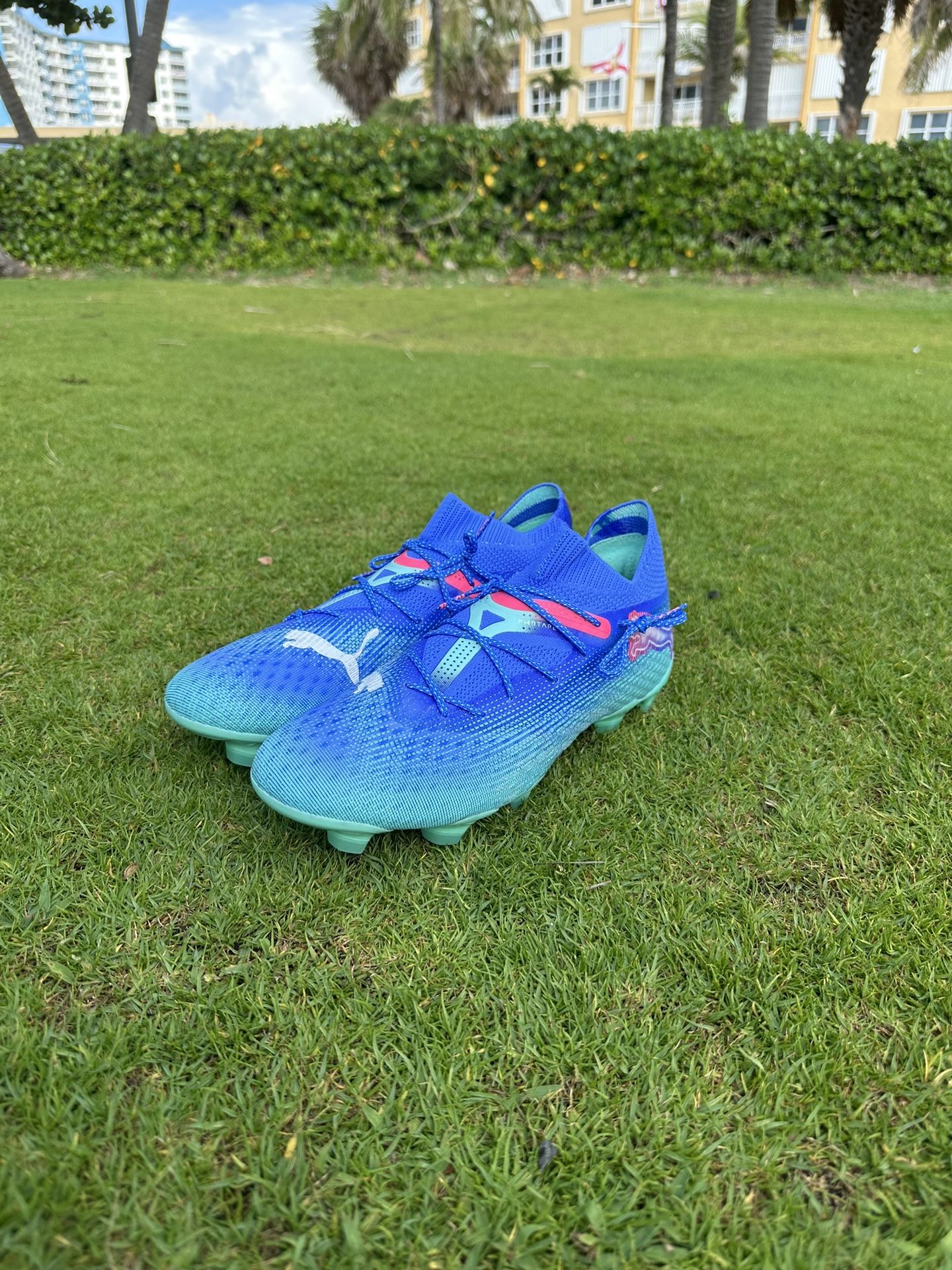 Puma Futures Men Cleat - NEW