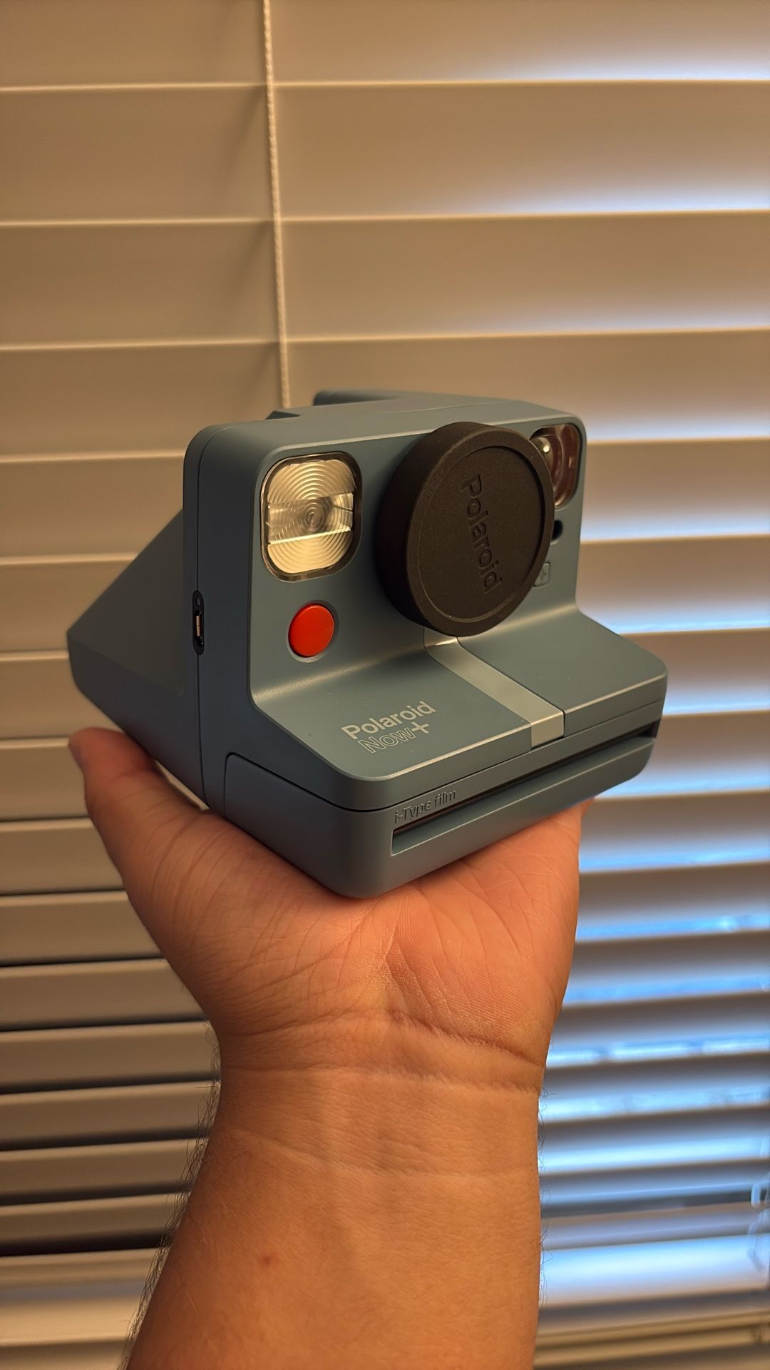 Polaroid Now+