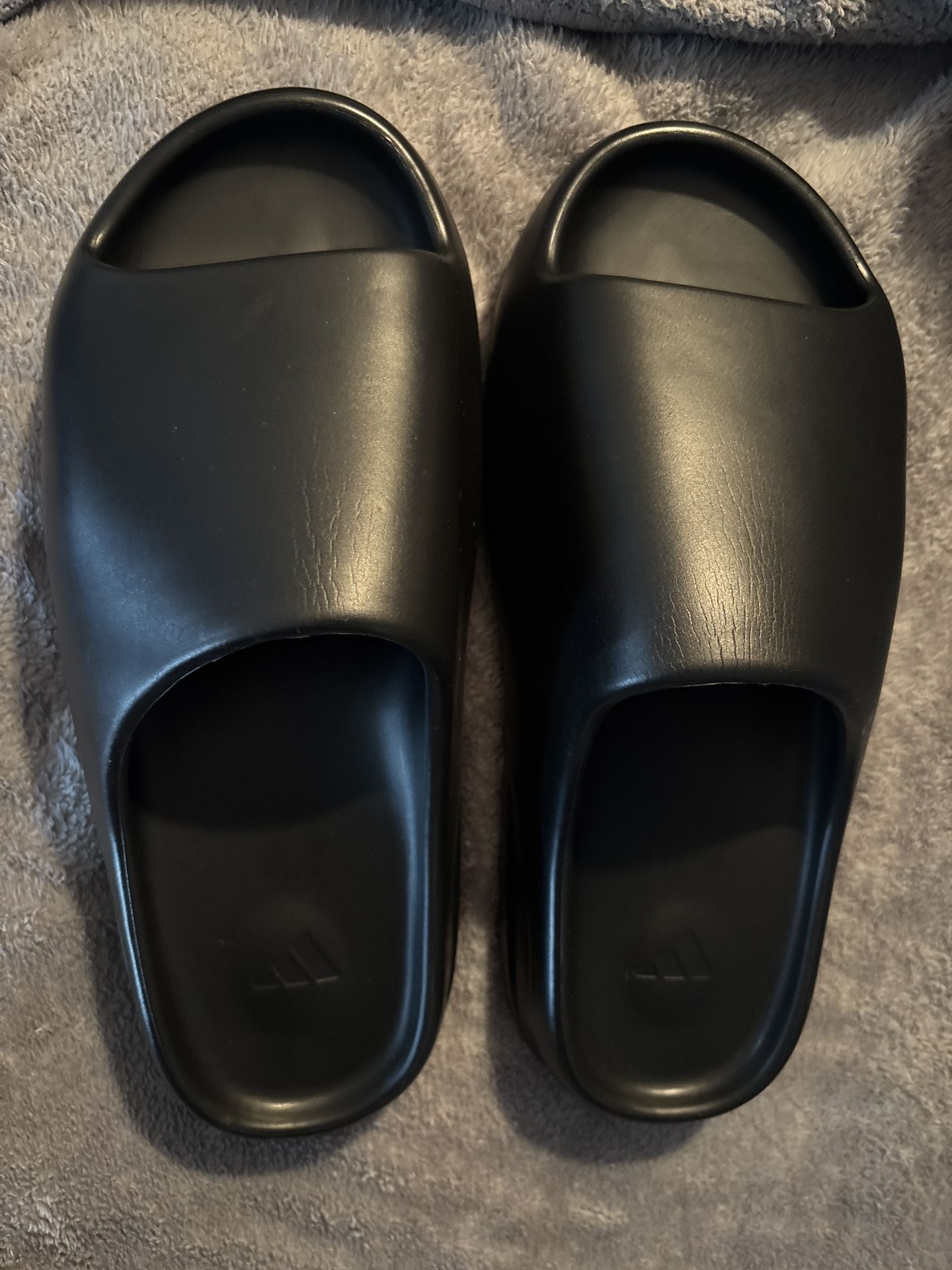 Adidas Black Yeezy Slides (Size 12)