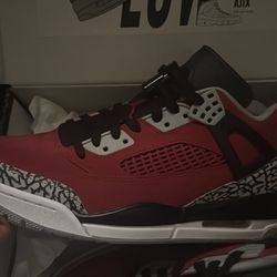 Jordan Spizike Low
