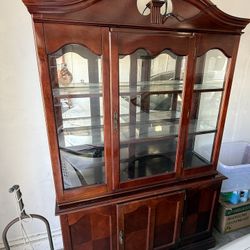 China cabinet 