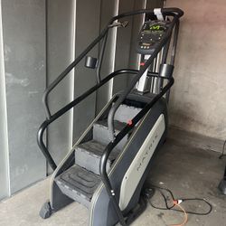 Matrix Stair Master Cardio Machine 