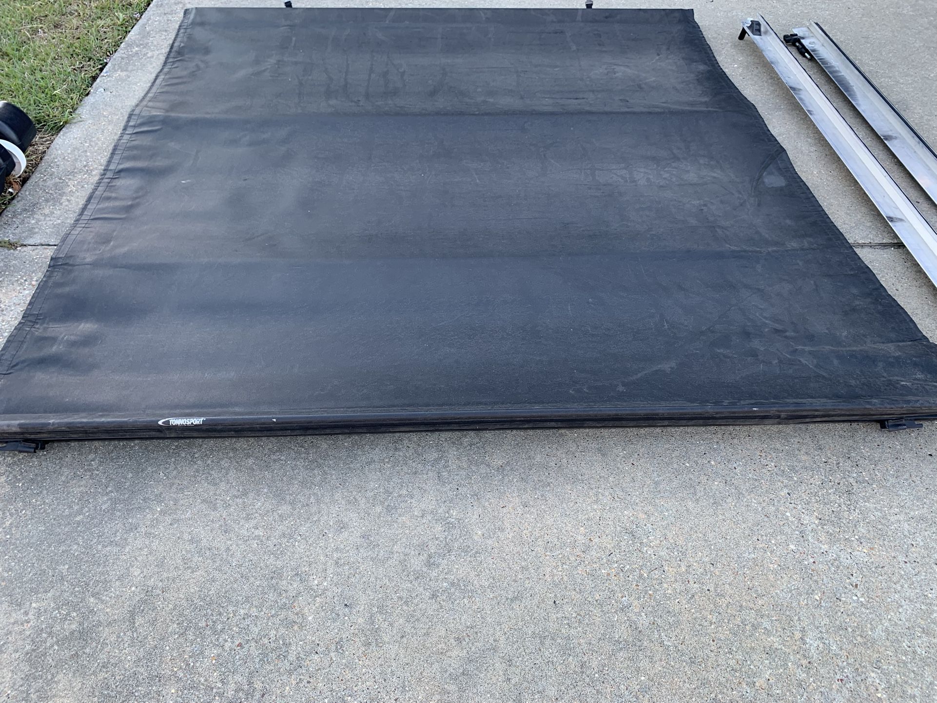 Tonnosport F-150 Roll Up Bed Cover