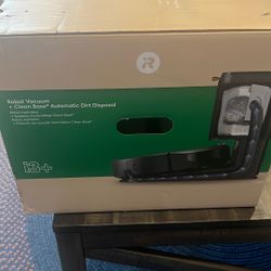 iRobot Roomba i3+ EVO (3554) Robot Vacuum