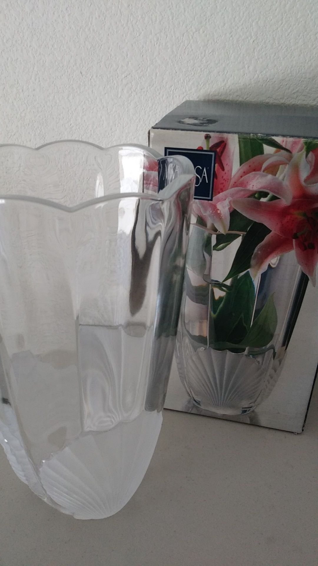 MIKASA glass vase