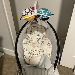 4 Moms Mamaroo Baby Swing