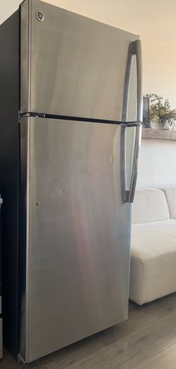 GE stainless steel fridge