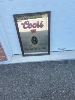 COORS BEER VINTAGE BANQUET BAR MIRROR 1980 WOOD FRAME MADE IN ENGLAND GRIMSBY  Used in good condition with some  cosmetic blemishes. These blemishes a
