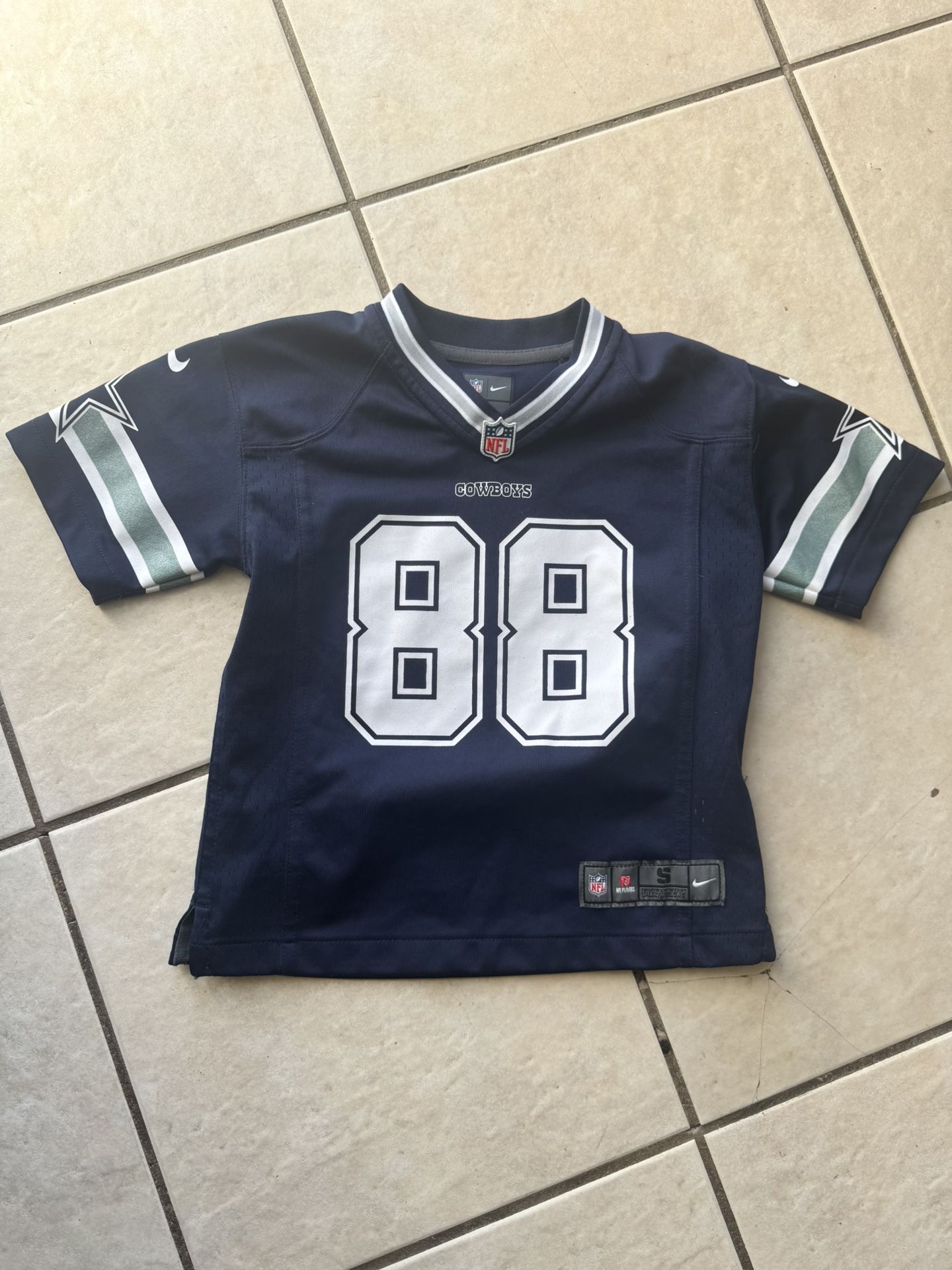 Dallas Cowboy Jersey #88 LAMB Small (4)