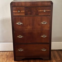 Beautiful 4 Drawer Art Deco Waterfall Dresser - 33x18x48
