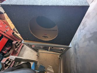 12" subwoofer box $35obo