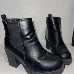 Black booties Size 6.5