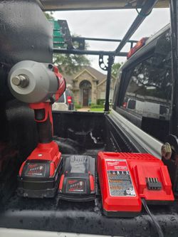 MILWAUKEE IMPACT WRENCH SET!!