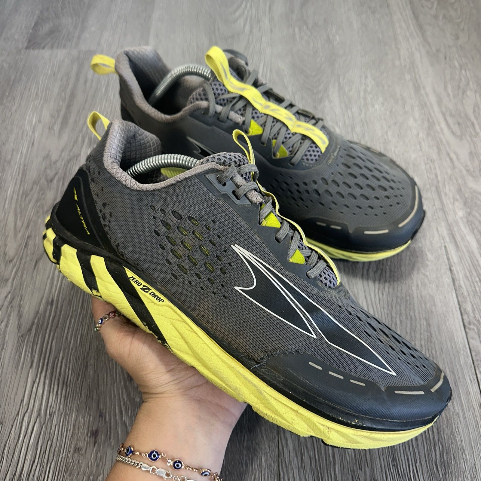 Altra Torin 4 Zero Drop Running Shoes Mens Sz 11 Gray Yellow ALM1937F232