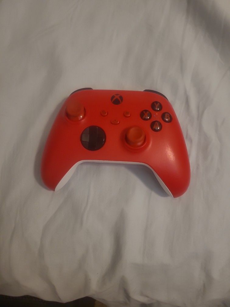 The Newer Version Of The Xbox Controller