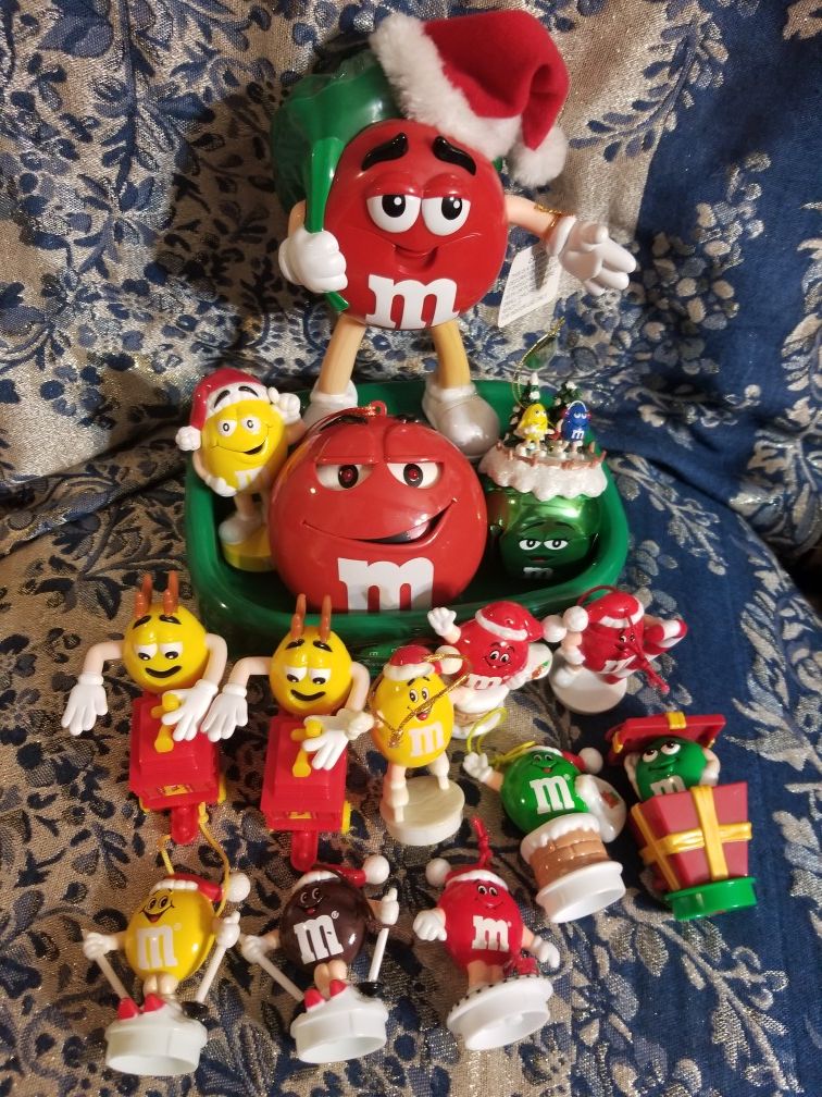 M&M Christmas Lot