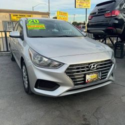 2020 Hyundai Accent SE