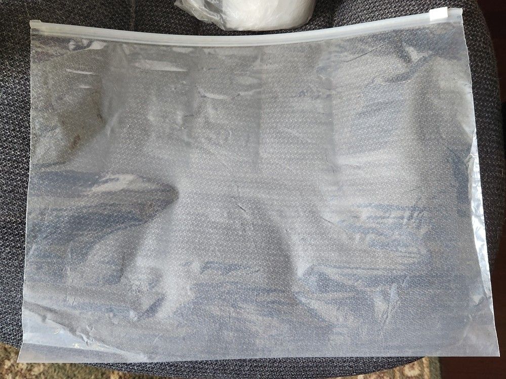 Bundle of clear, reclosable zipper-lock poly bags. 16"x12".
***** Cash ๐ธ only, please. Front Door pick-up only, please.
Located Johns Creek...30097