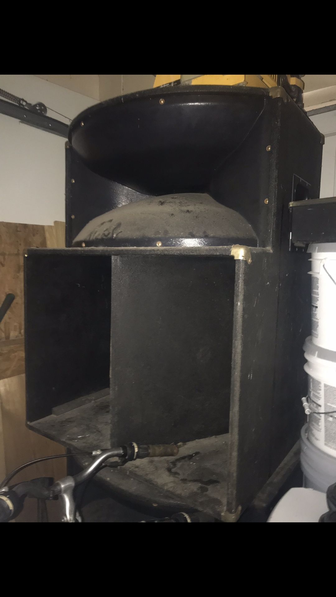 Bocinas son dos bajos peavey SP1 15 in usadas