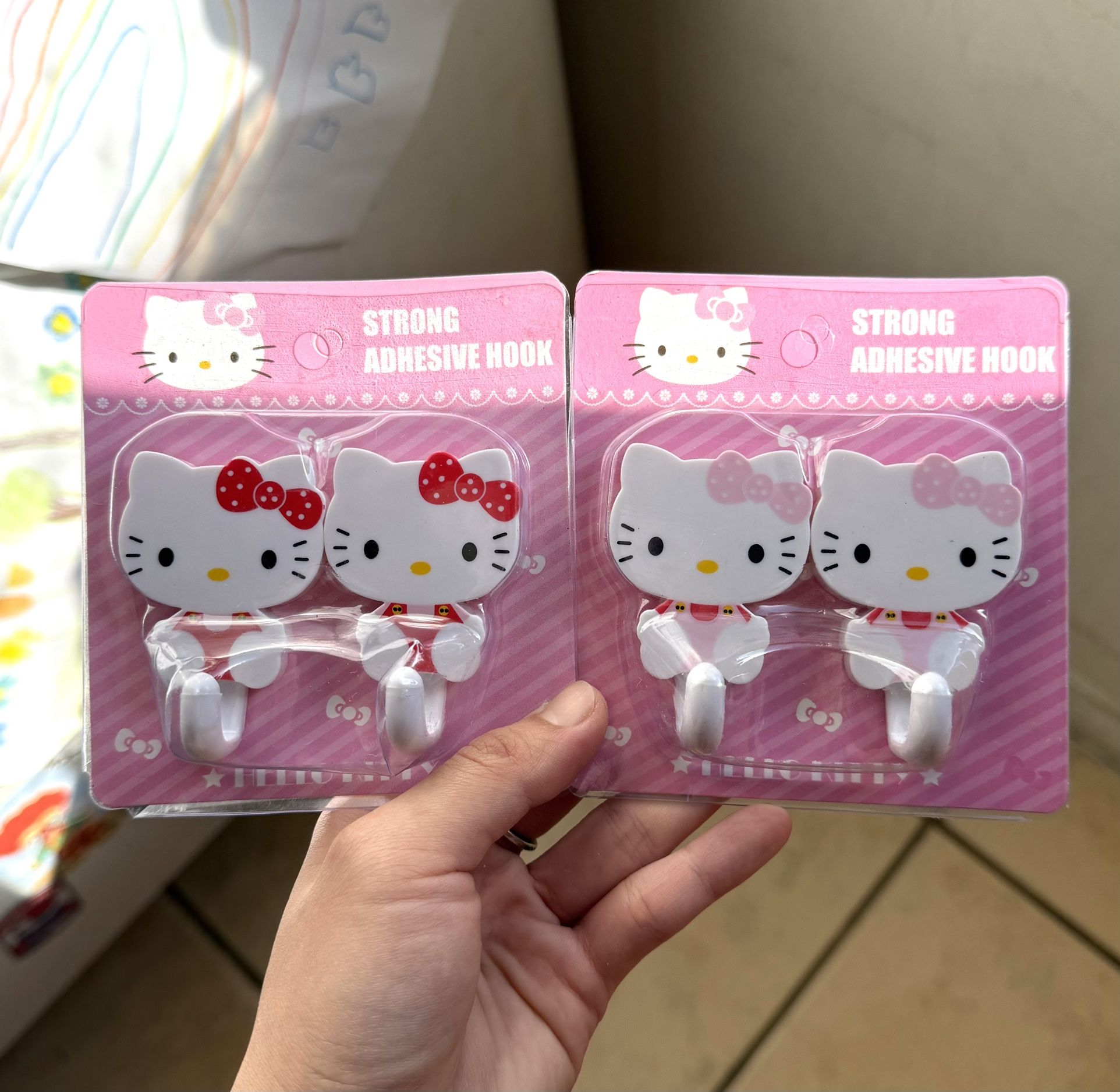 2pcs Sanrio Hello Kitty Strong Self Adhesive Hooks Key Storage Hanger for kitchen,bathroom,door,wall