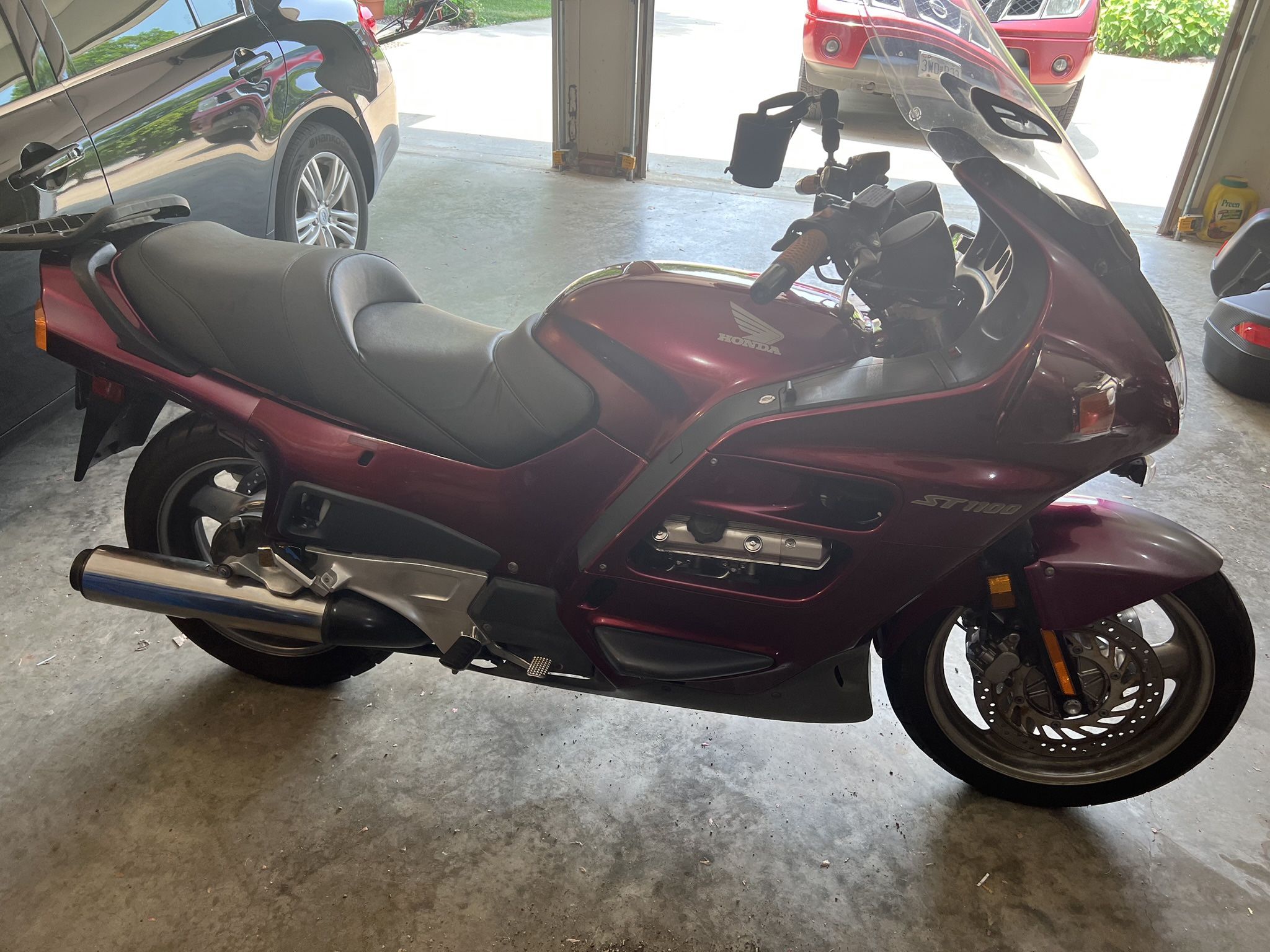 2001 Honda ST1100