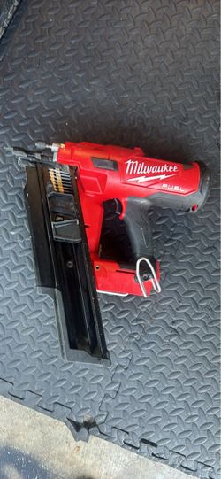 Milwaukee 21° Framing Nailer — Lightly Used