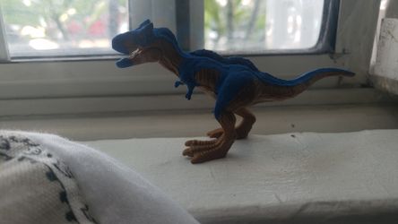 Whos always wanted a mini grown up allosaurus
