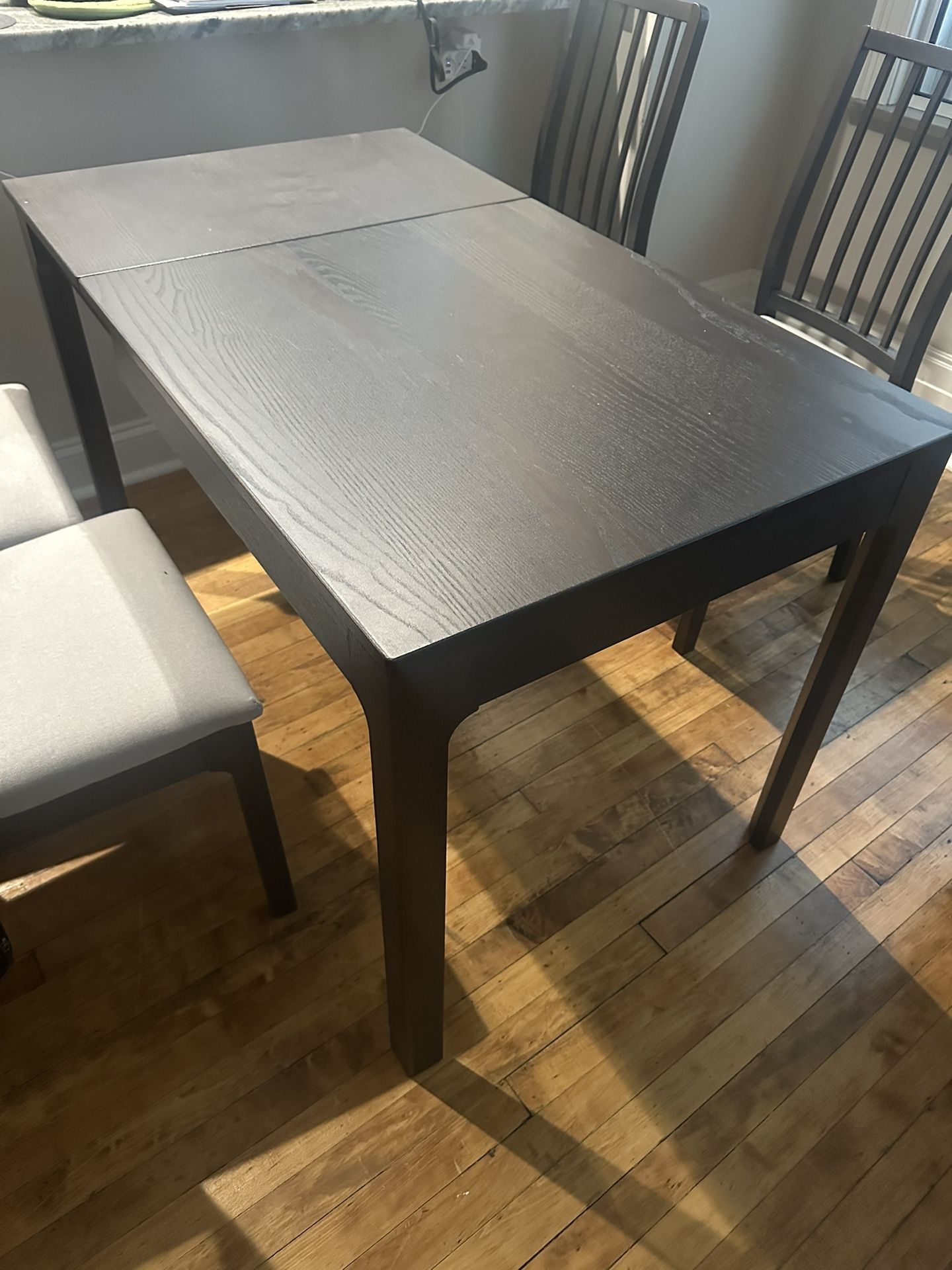 Dinning Table